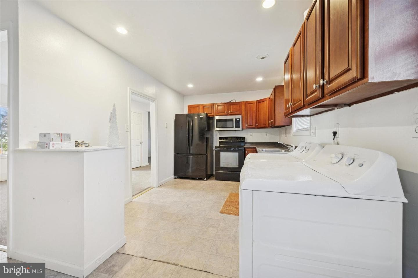 1004 Sunset Street photo 7