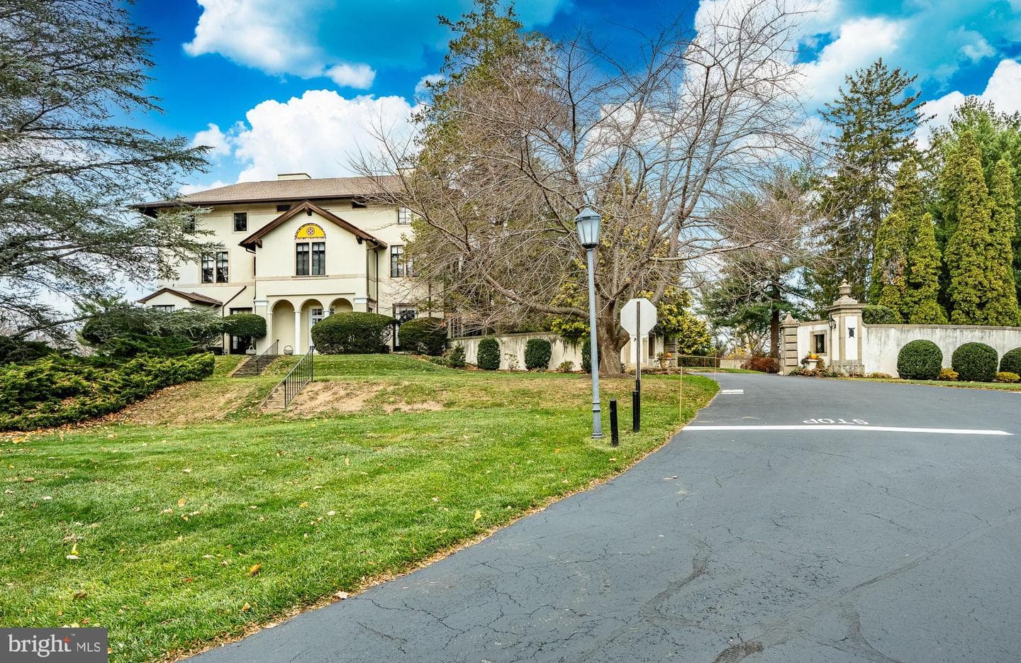 307 B000 Summit Drive ##b photo 38