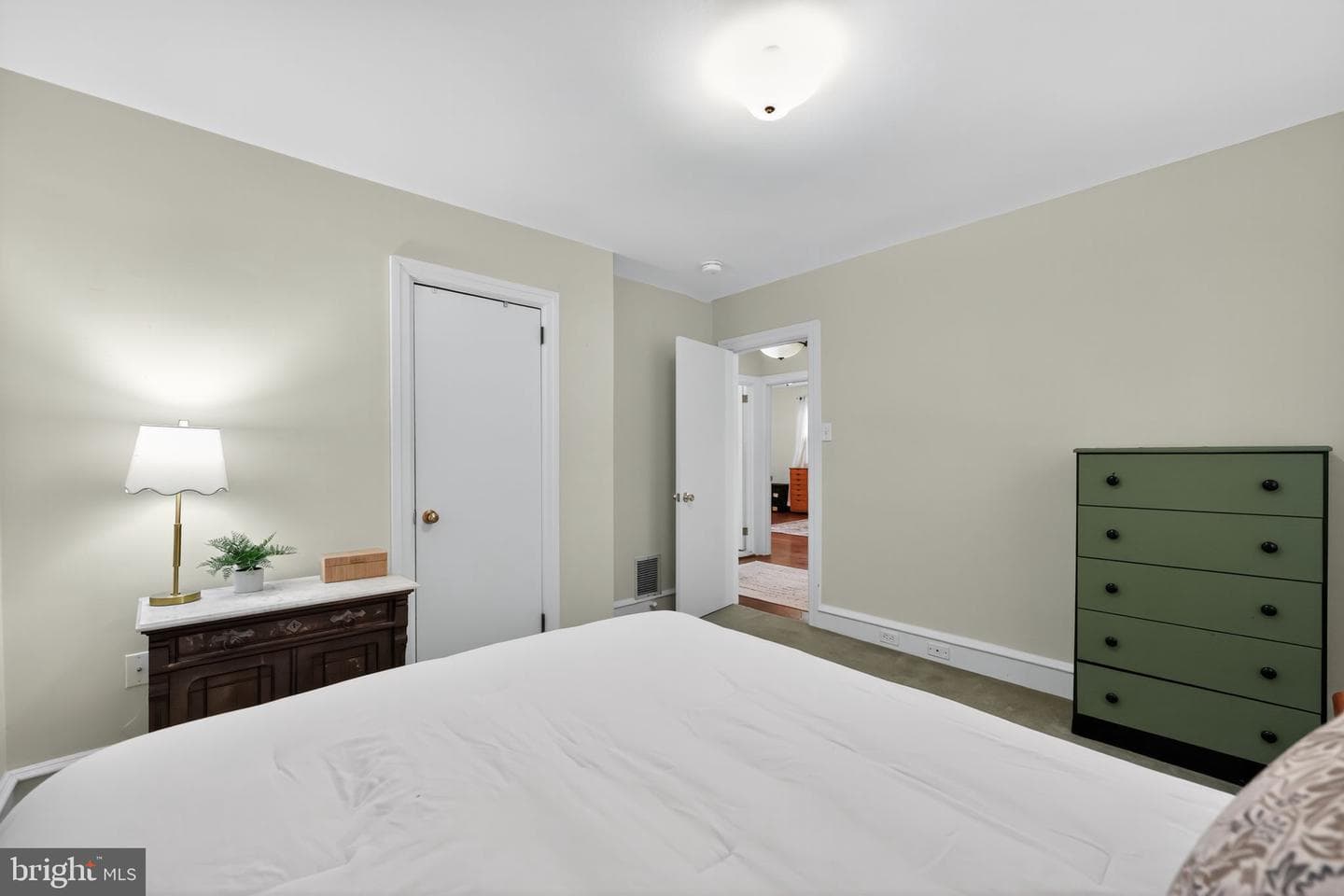 128 Campbell Avenue photo 25