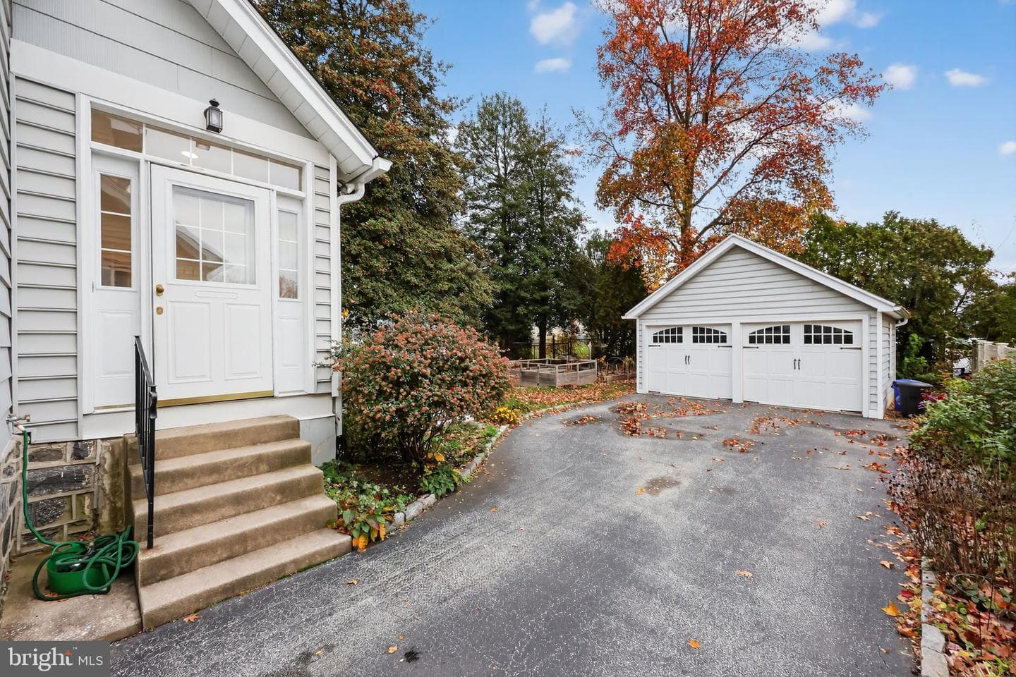 128 Campbell Avenue photo 31