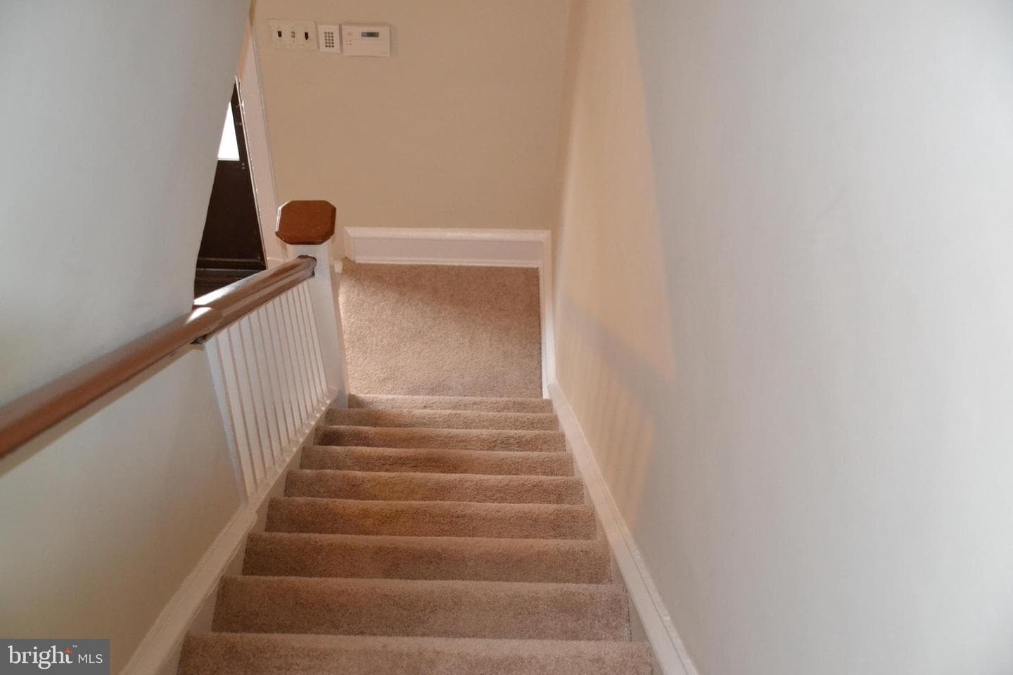 7042 Clinton Road photo 23