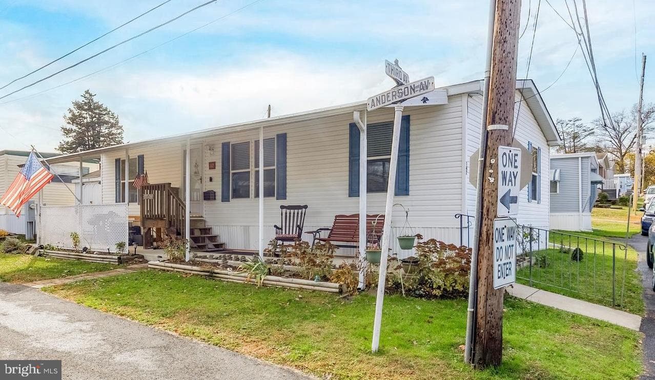 147 Third Avenue photo 16
