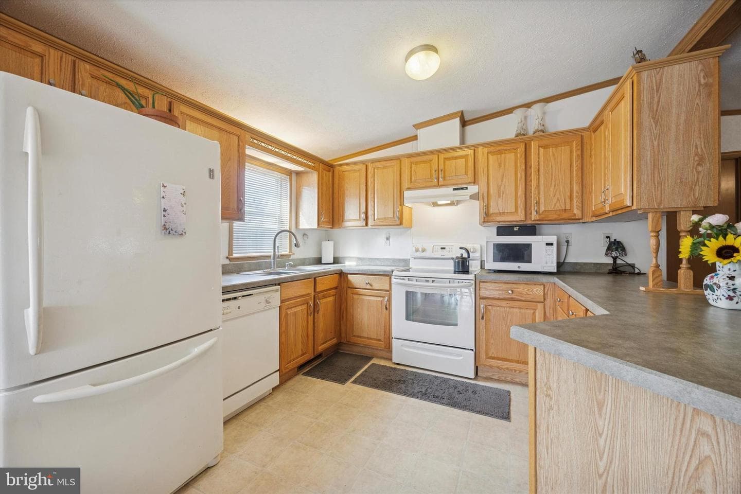 147 Third Avenue photo 4