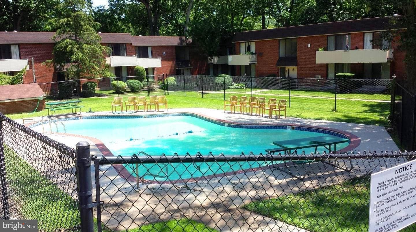 100 E Glenolden Avenue #E-12 photo 23