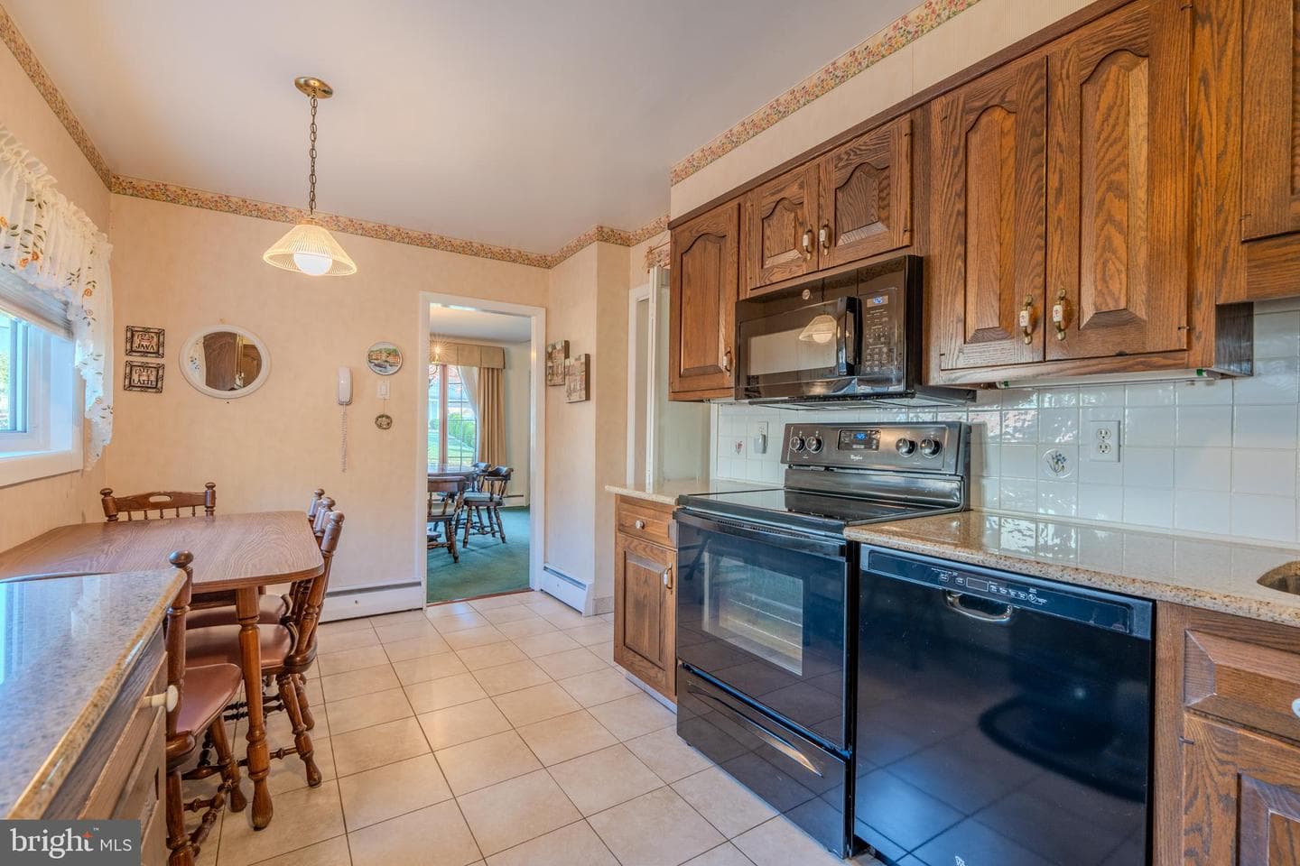 12 Lincoln Lane photo 12
