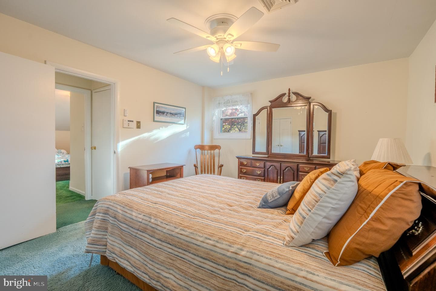 12 Lincoln Lane photo 14