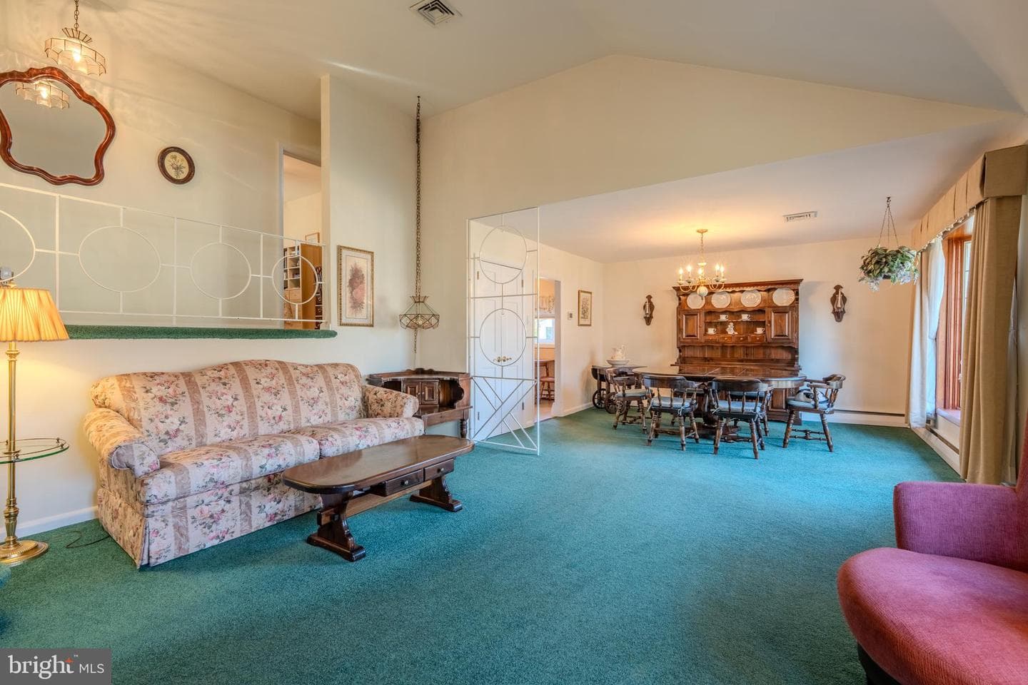12 Lincoln Lane photo 6