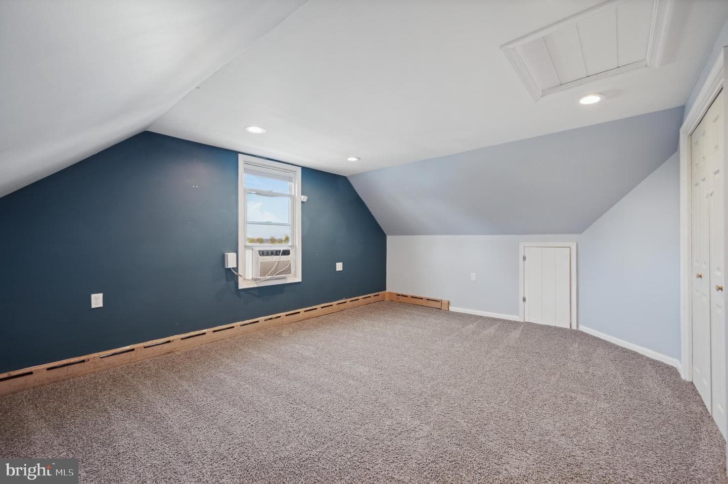 11 S Cedar Lane photo 34
