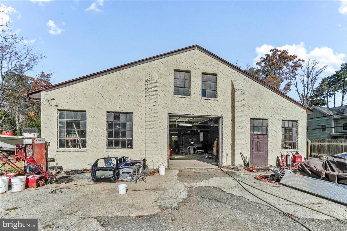 630 Yale Avenue photo 17