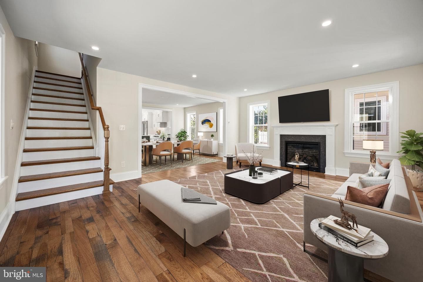 611 Summer Street photo 7