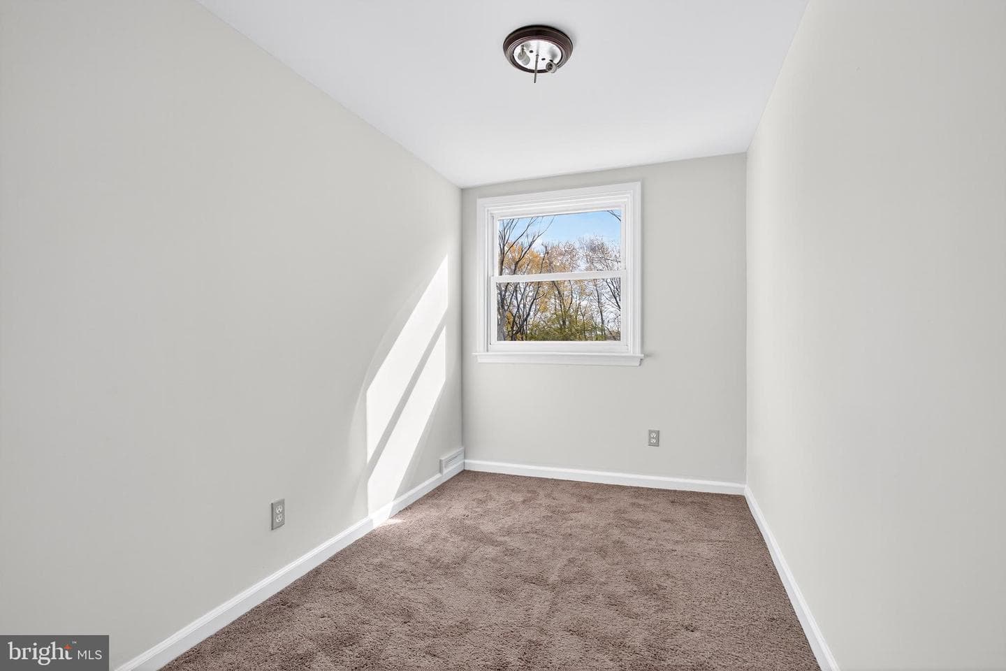 1062 Taylor Drive photo 23