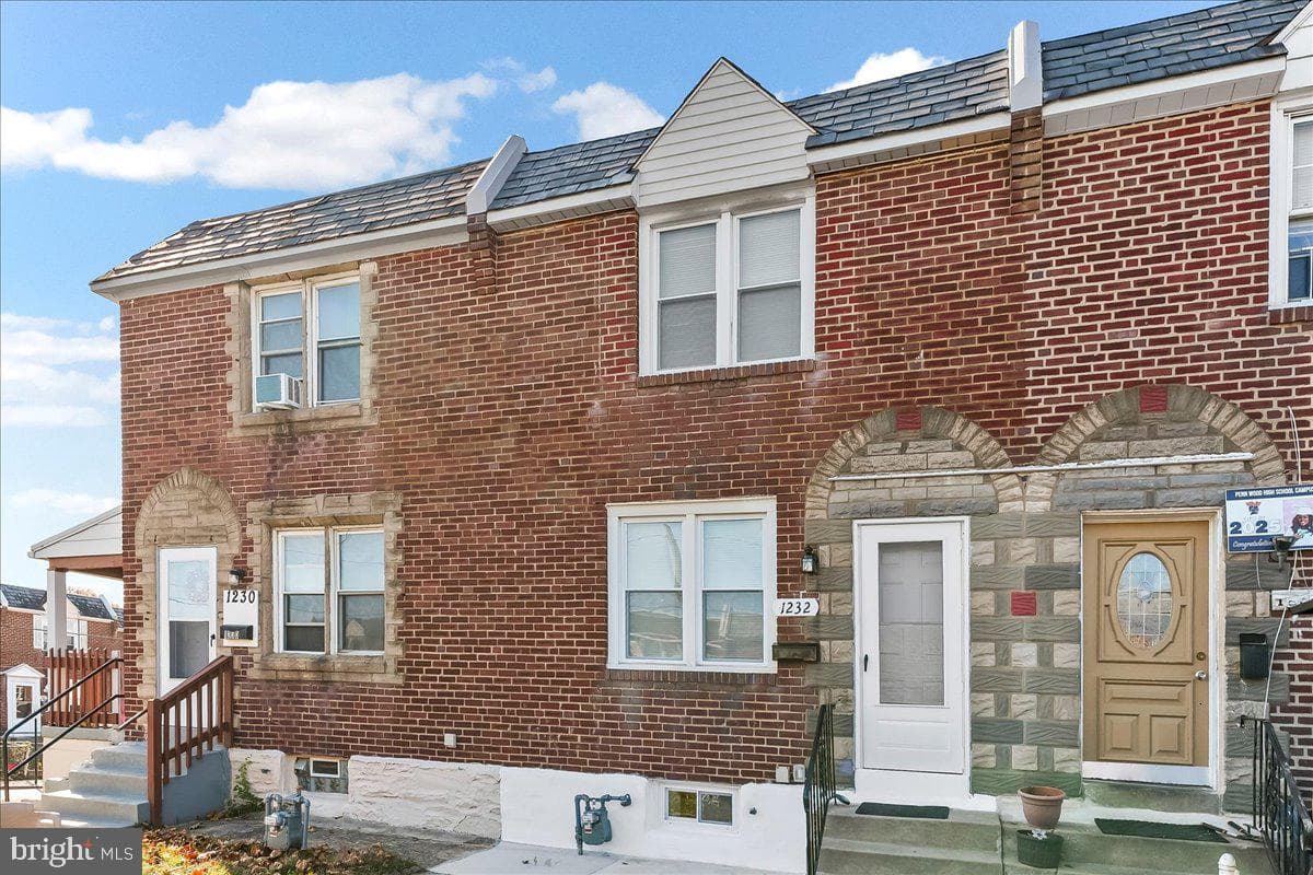 1232 Edgehill Road photo 1