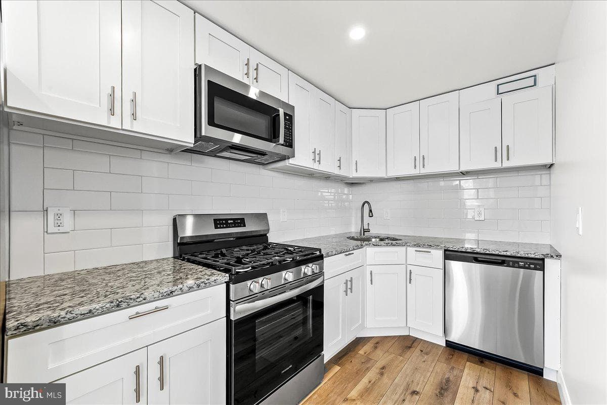 1232 Edgehill Road photo 9