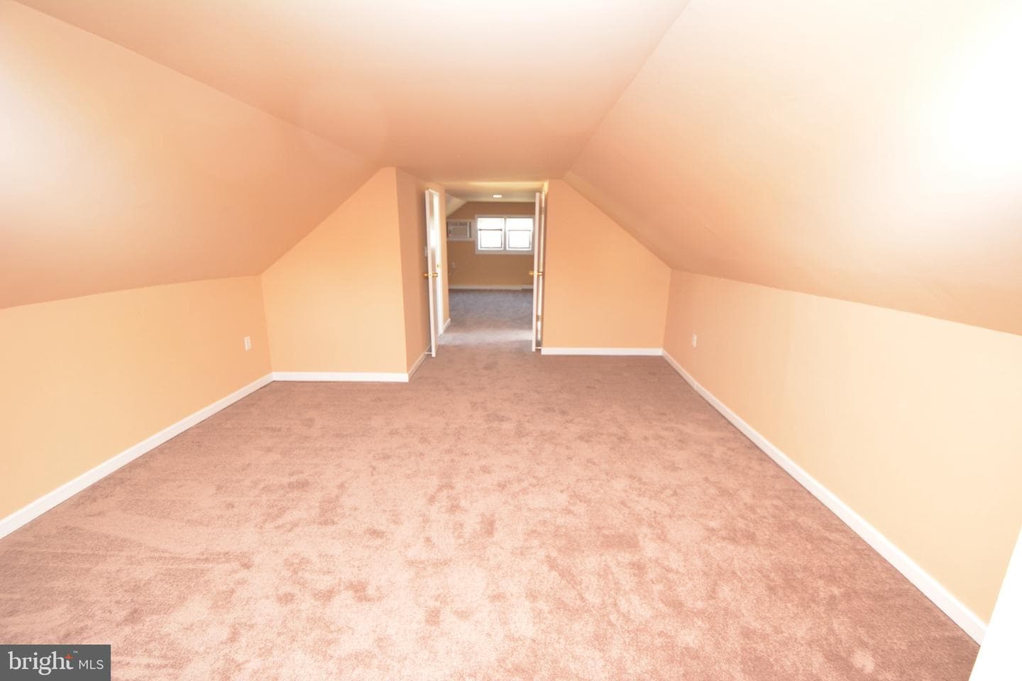 100 E Roland Road photo 12