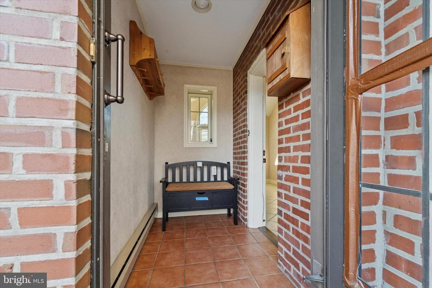 1042 Blythe Avenue photo 32