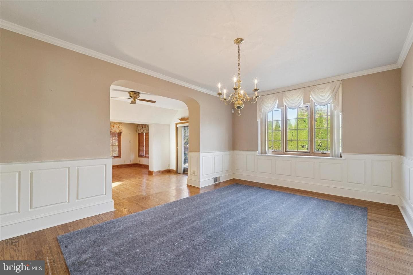 1042 Blythe Avenue photo 9
