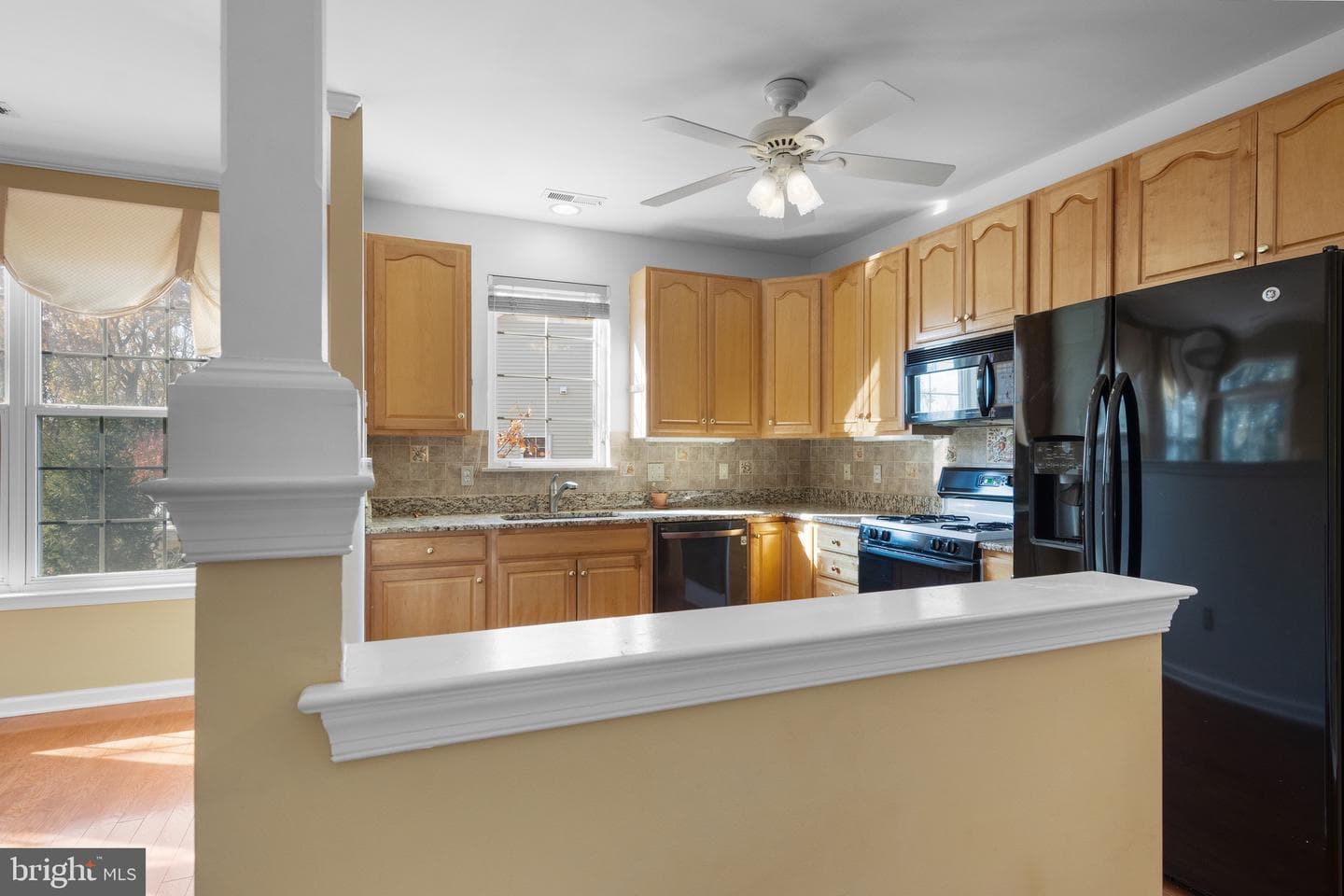 1579 Country Club Drive photo 10