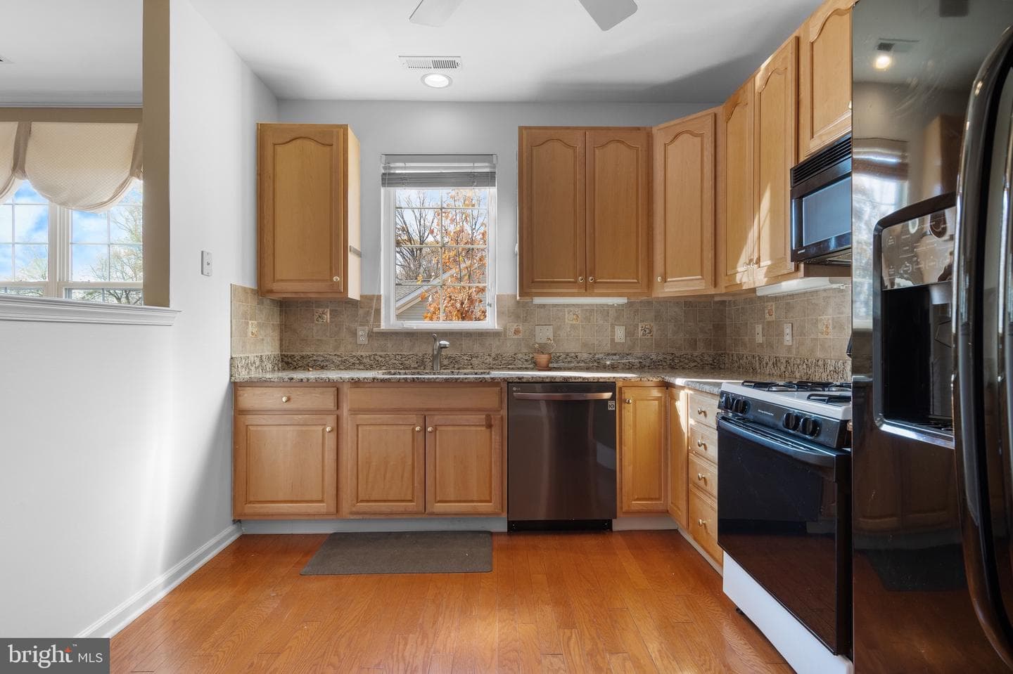 1579 Country Club Drive photo 13