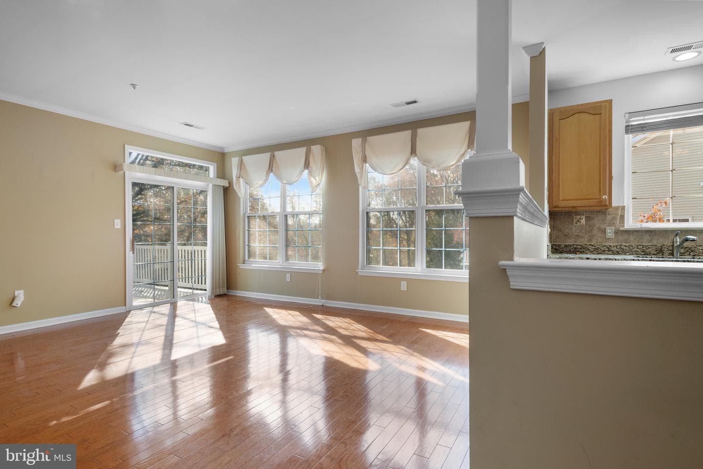 1579 Country Club Drive photo 14