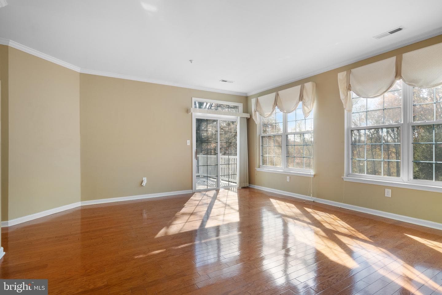 1579 Country Club Drive photo 16