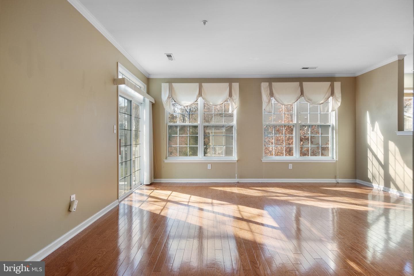 1579 Country Club Drive photo 18