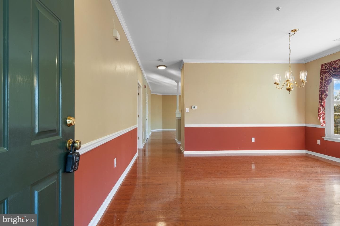 1579 Country Club Drive photo 4