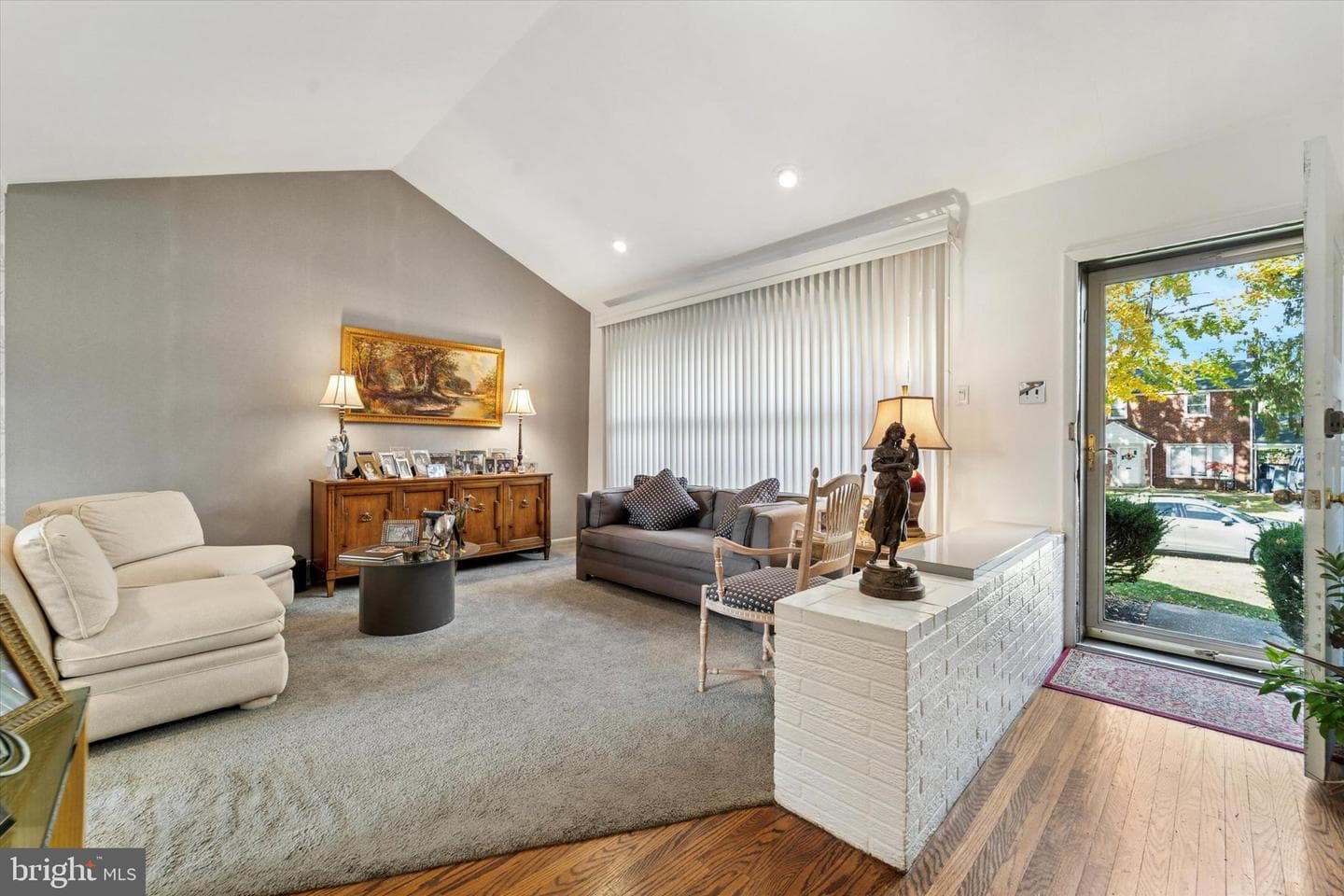 1640 Mount Pleasant Road photo 3