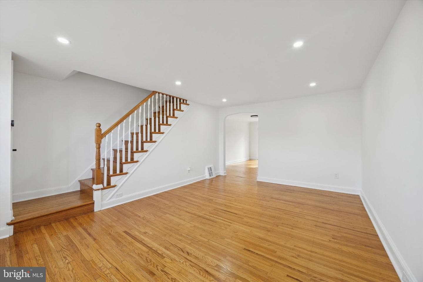 5159 Gramercy Drive photo 3