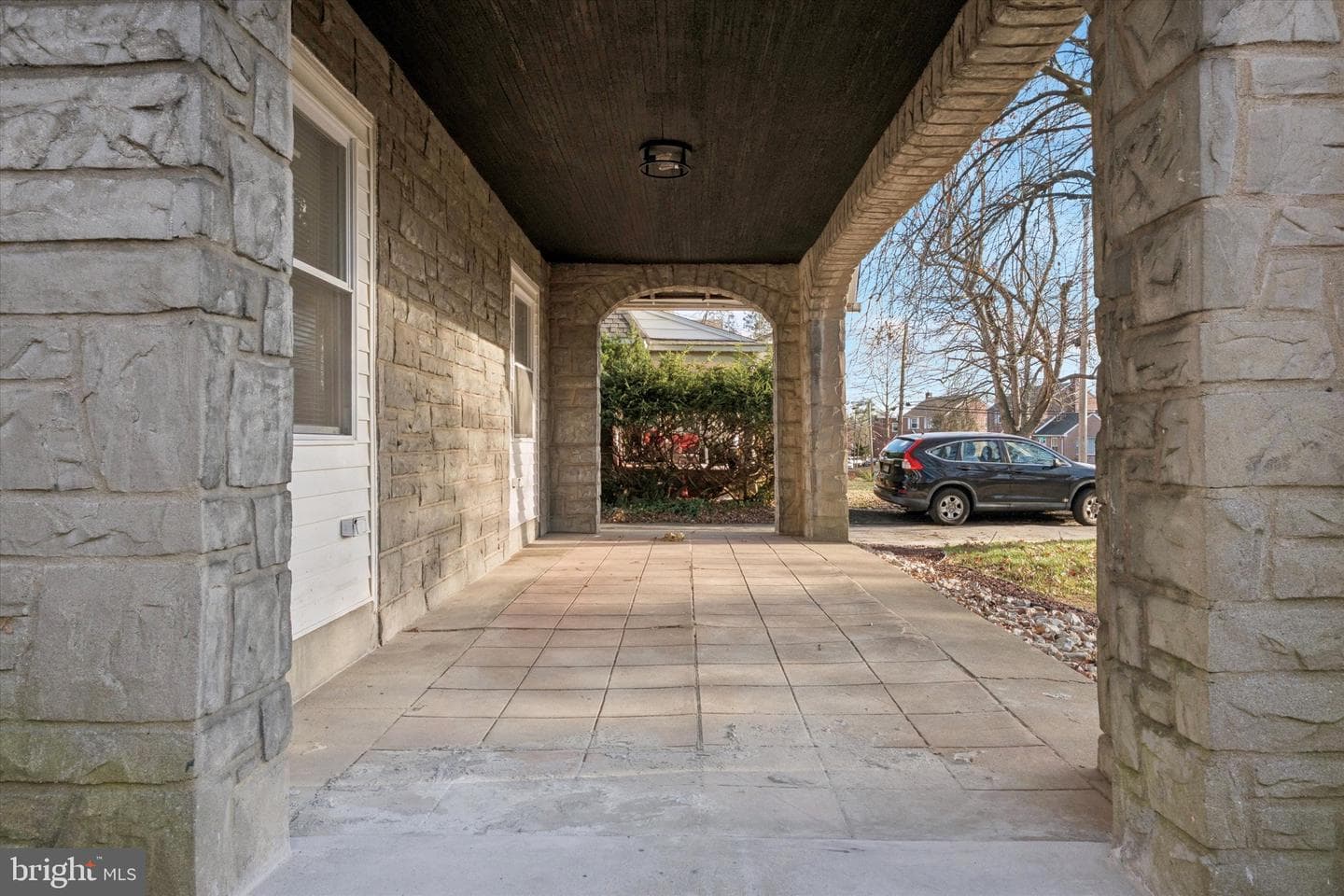 323 Derwyn Road photo 49