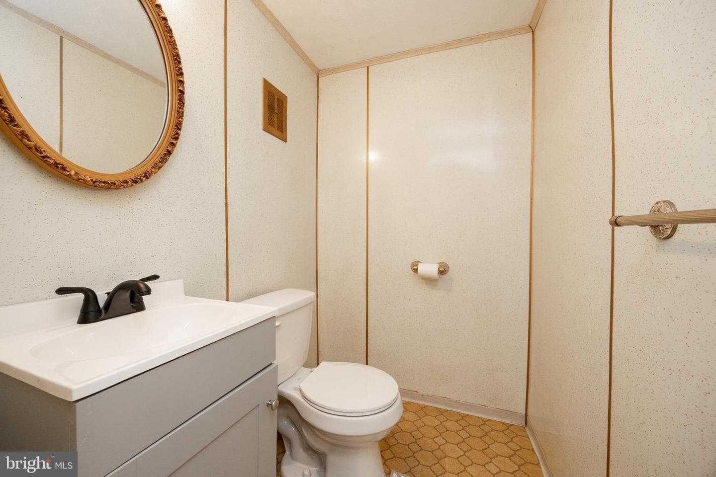 11 Ivy Lane photo 11