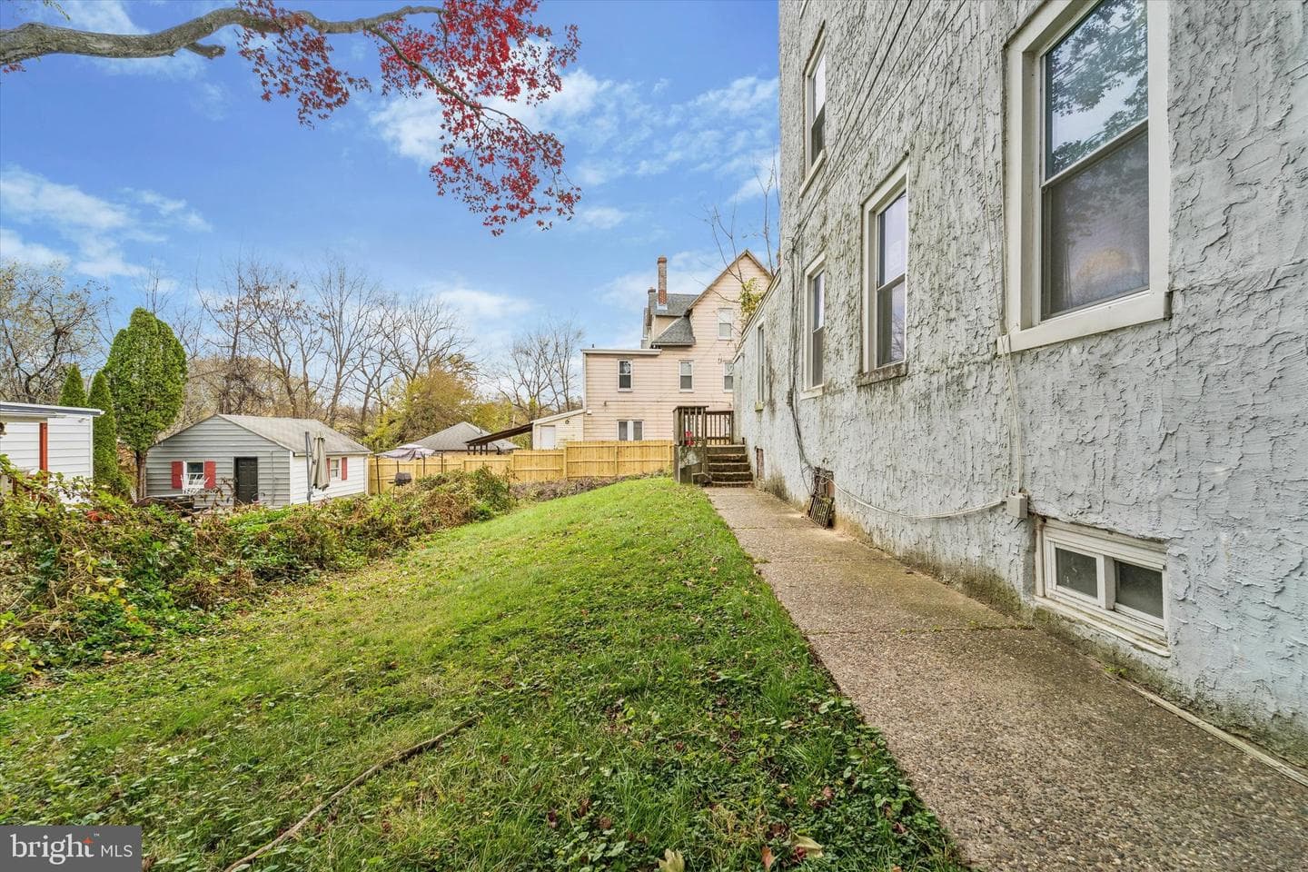 4 Creek Avenue photo 2