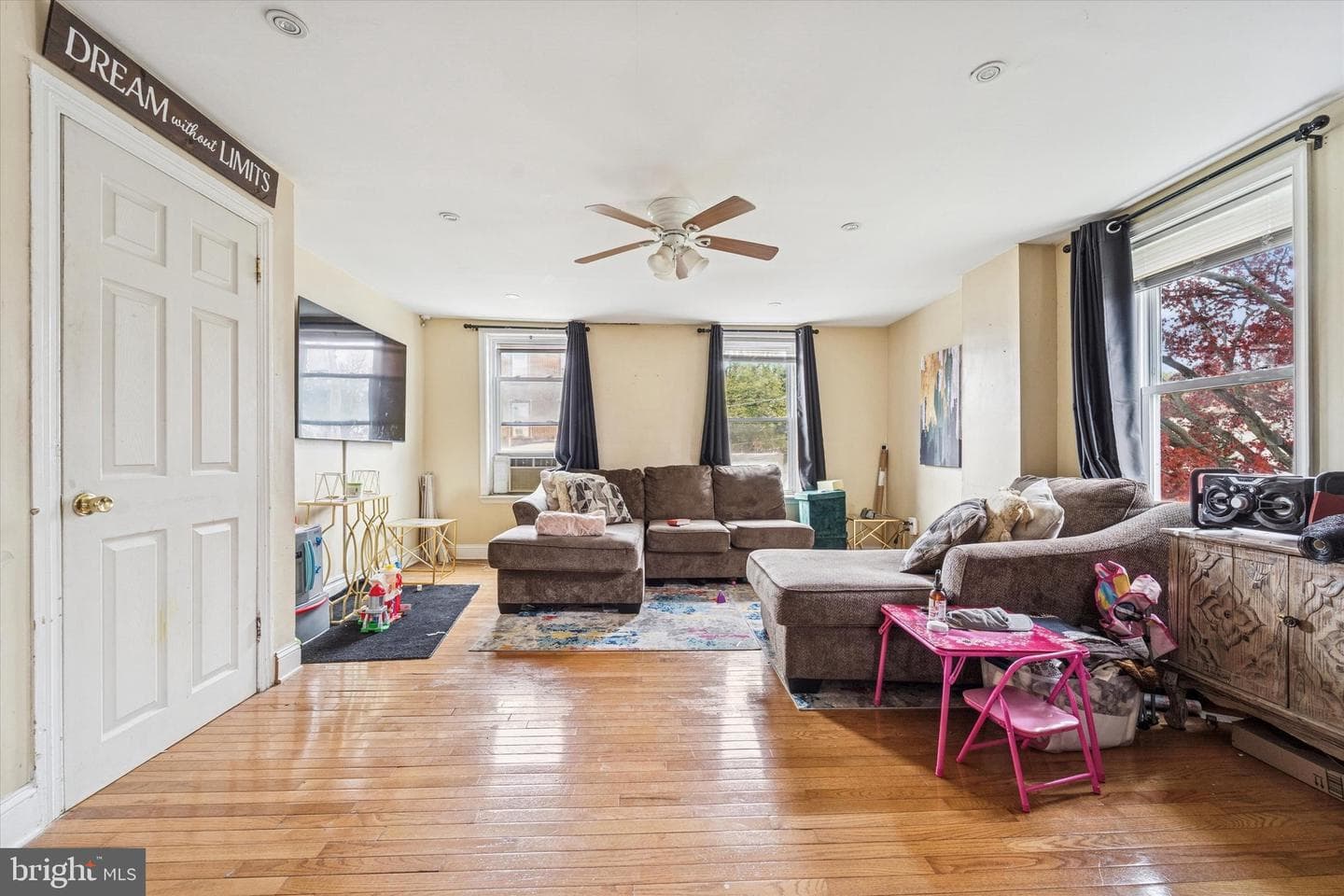 4 Creek Avenue photo 3