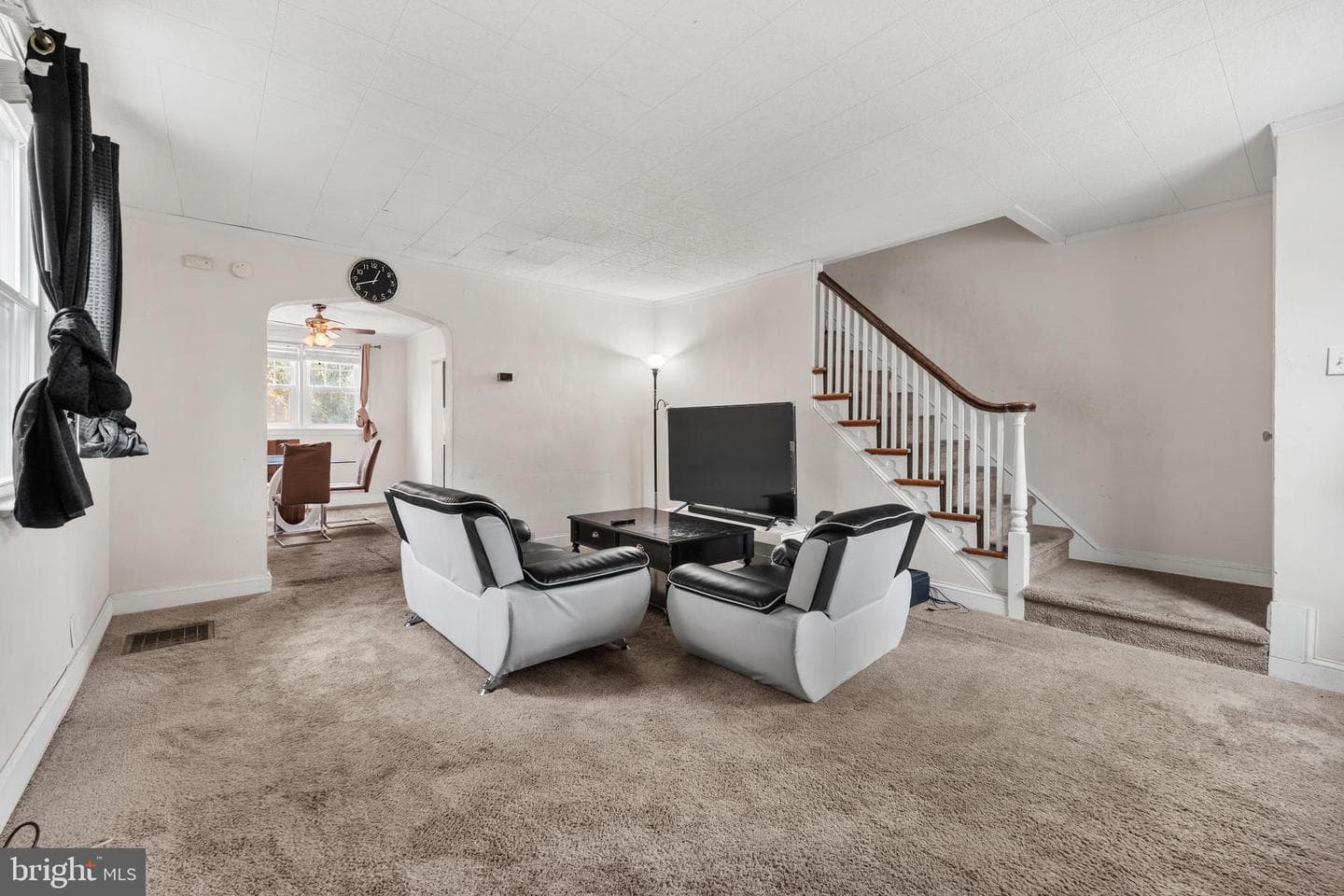 921 Pitman Avenue photo 2