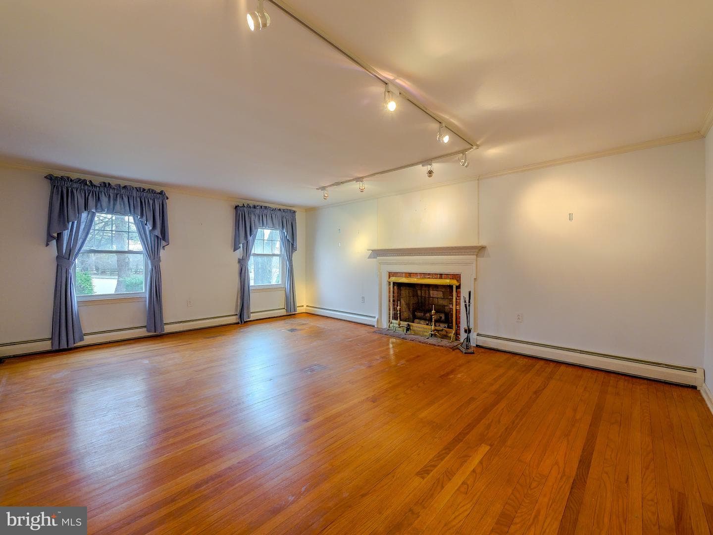 2500 Grant Road photo 6