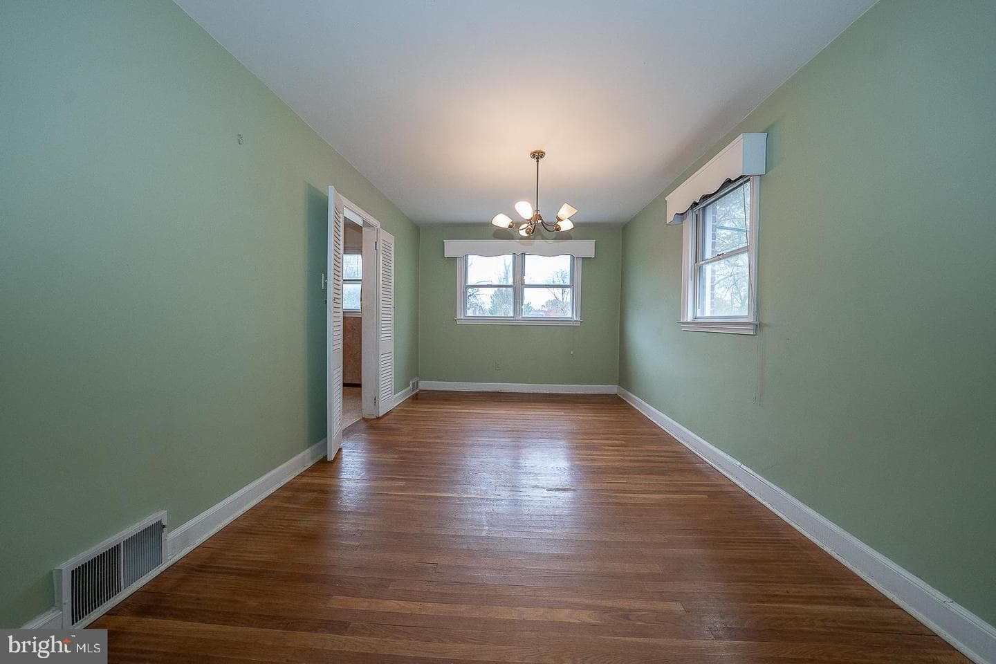 4426 Huey Avenue photo 6