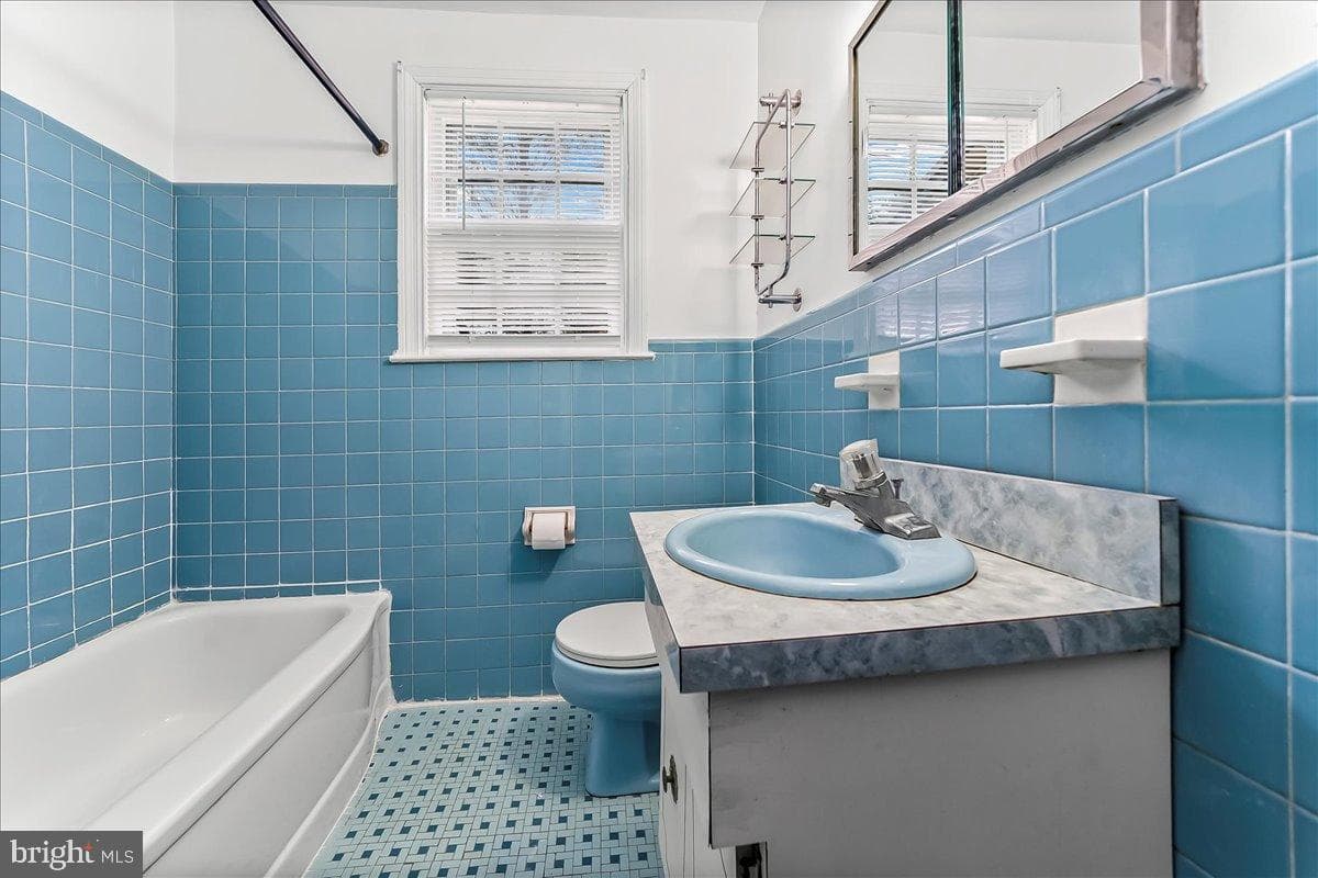 310 Lewis Road photo 14