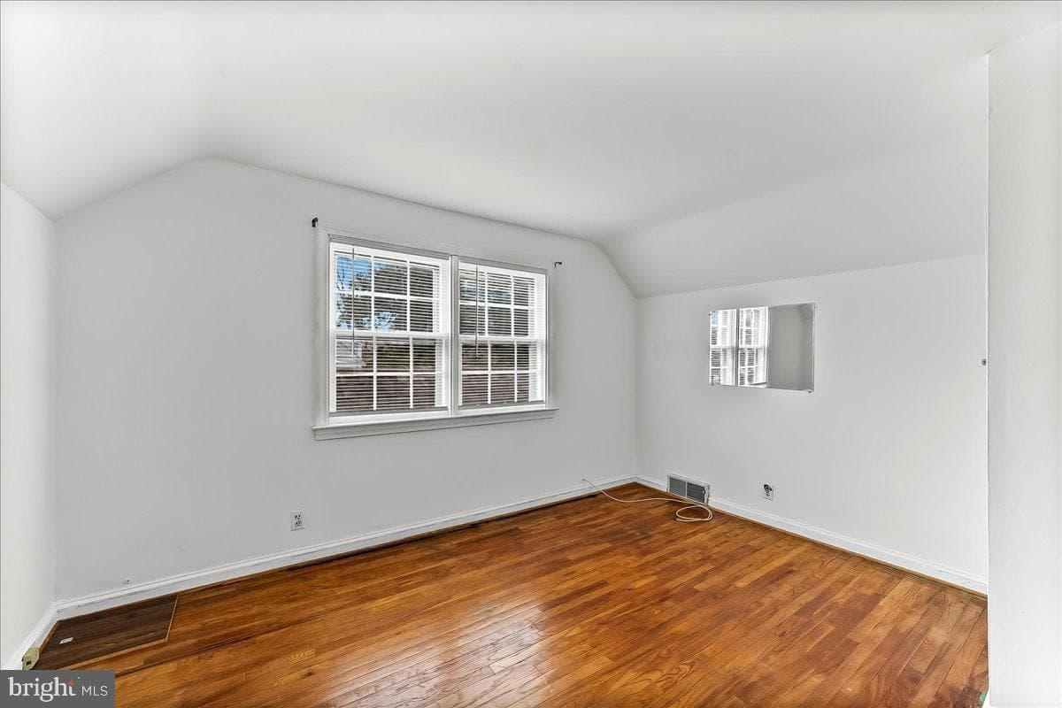 310 Lewis Road photo 21