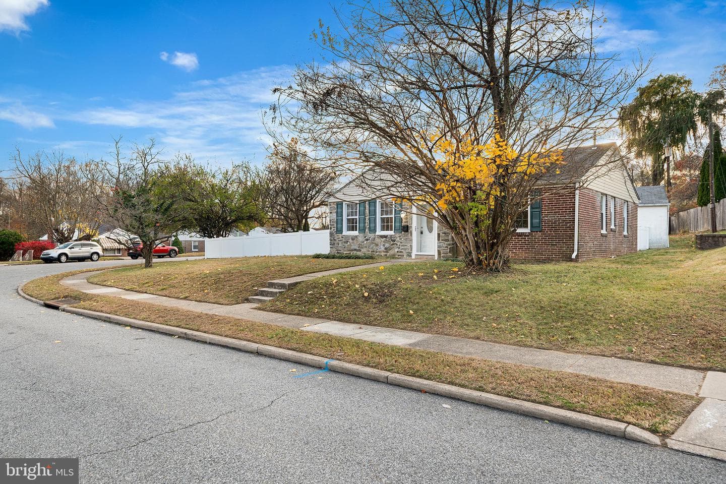5233 Arrowhead Lane photo 2