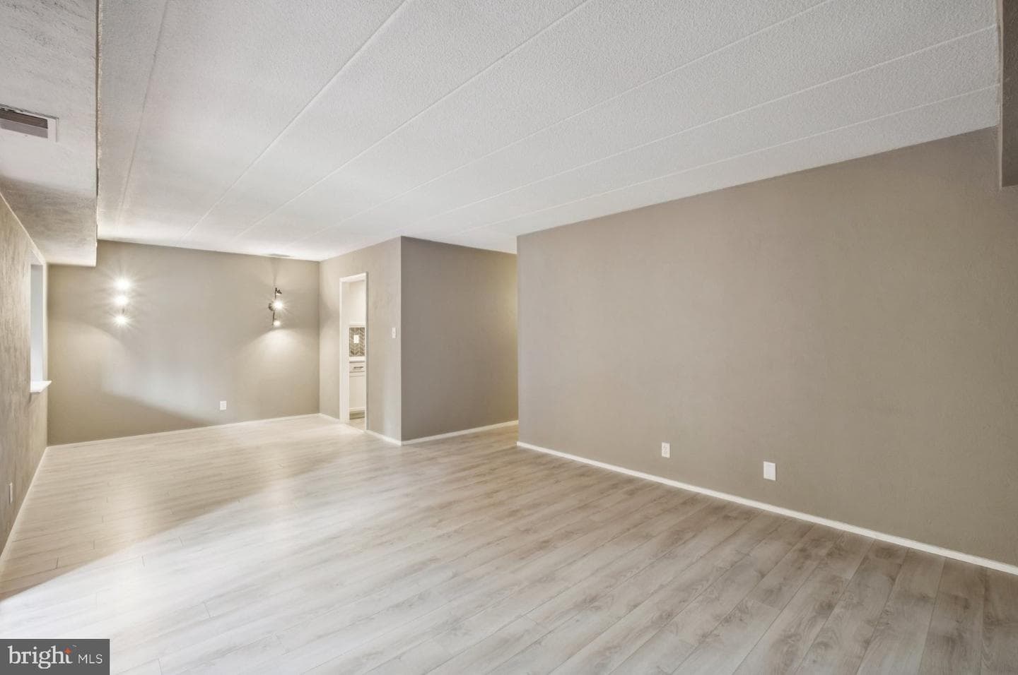 520 N Lemon Street #e8 photo 2
