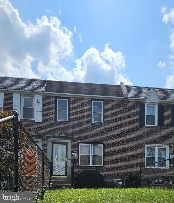 514 Chester Avenue photo 1