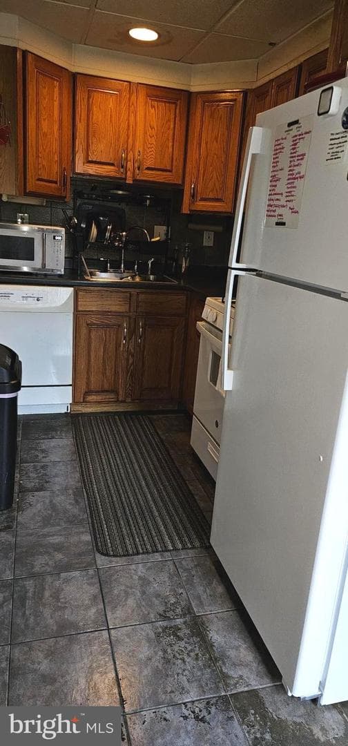 514 Chester Avenue photo 3