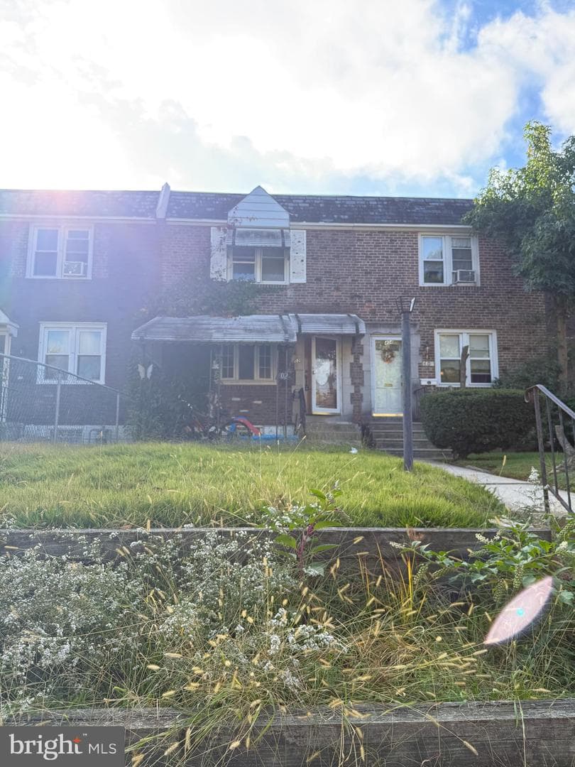 402 Rively Avenue photo 3