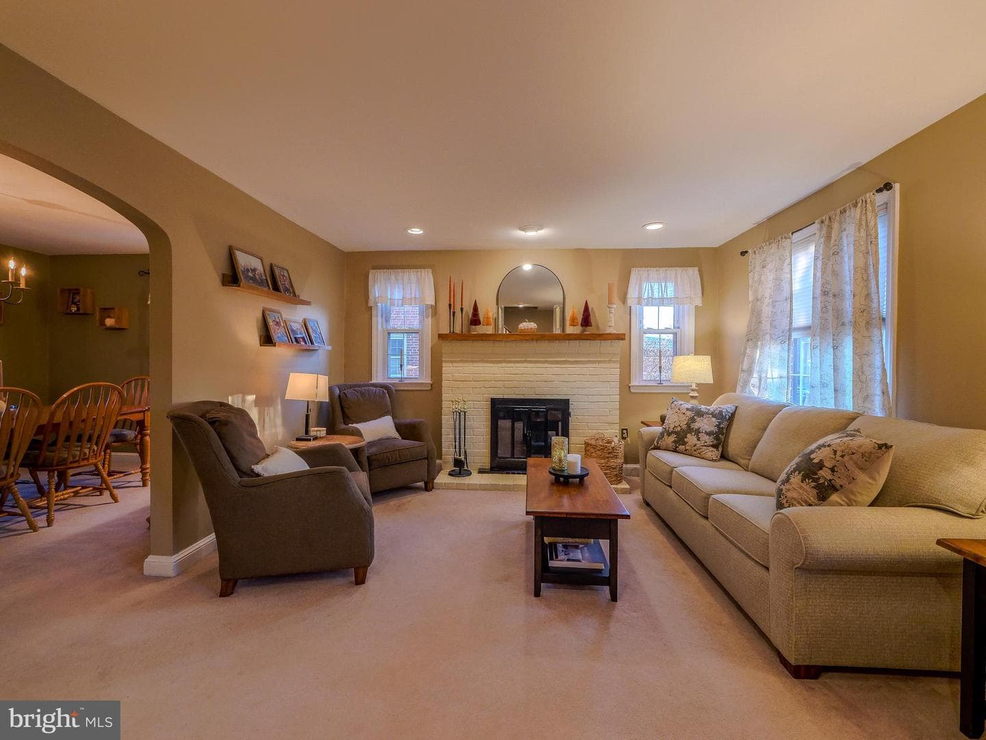 921 Addingham Avenue photo 14