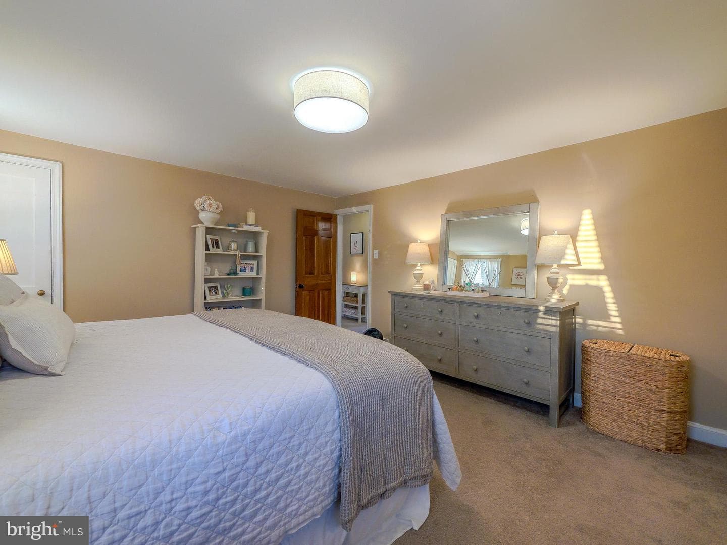 921 Addingham Avenue photo 48