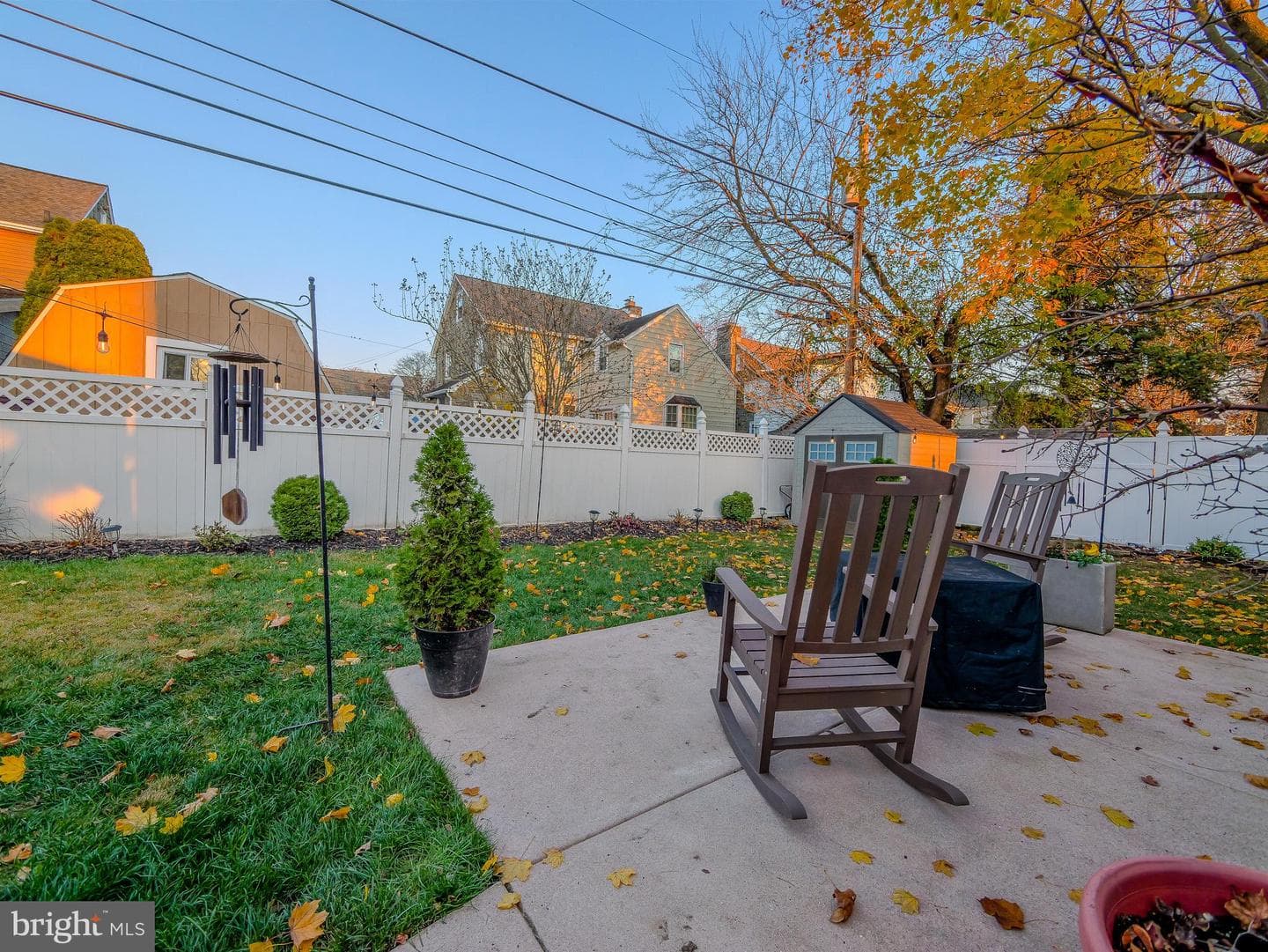 921 Addingham Avenue photo 81