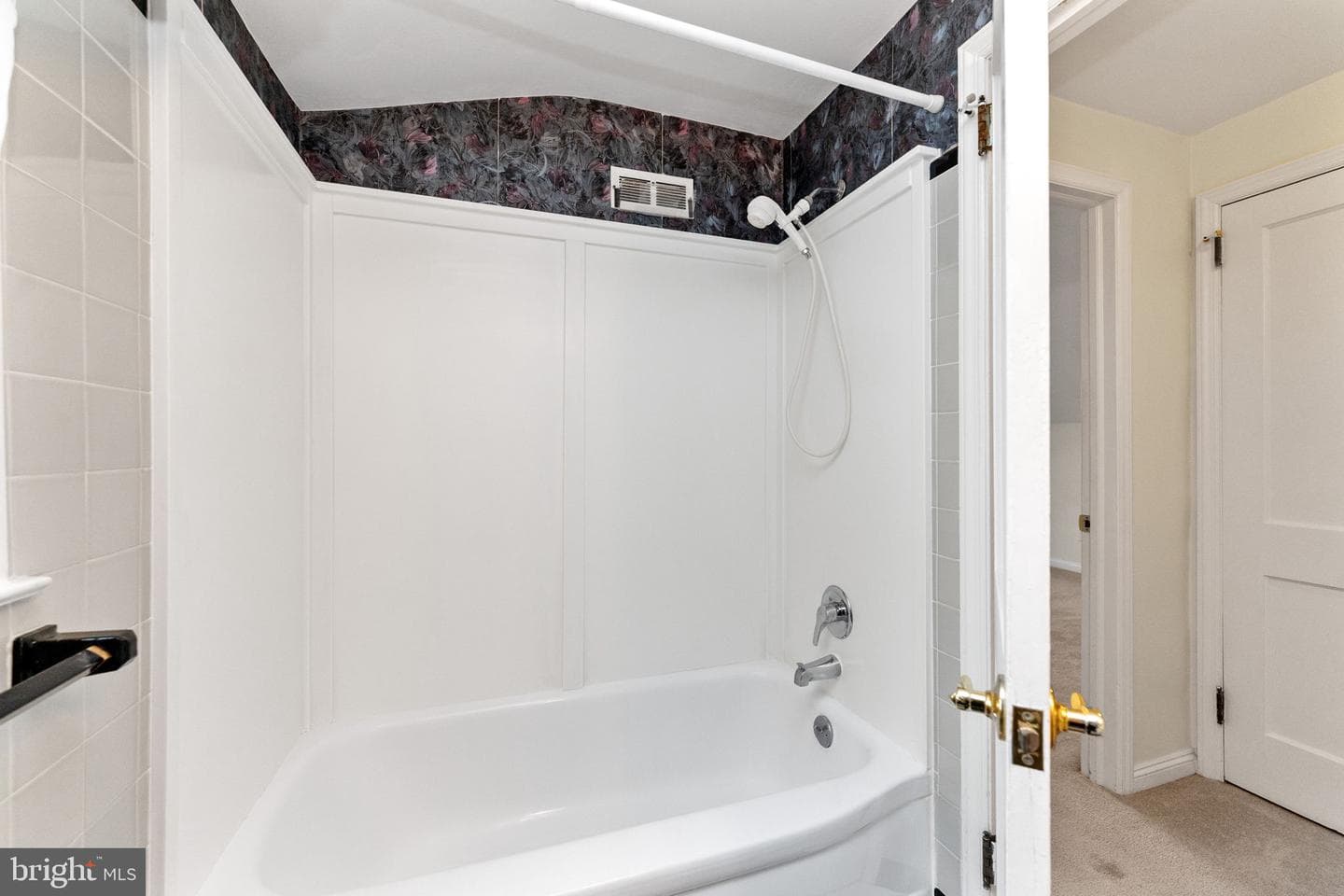 411 Buse Street photo 23