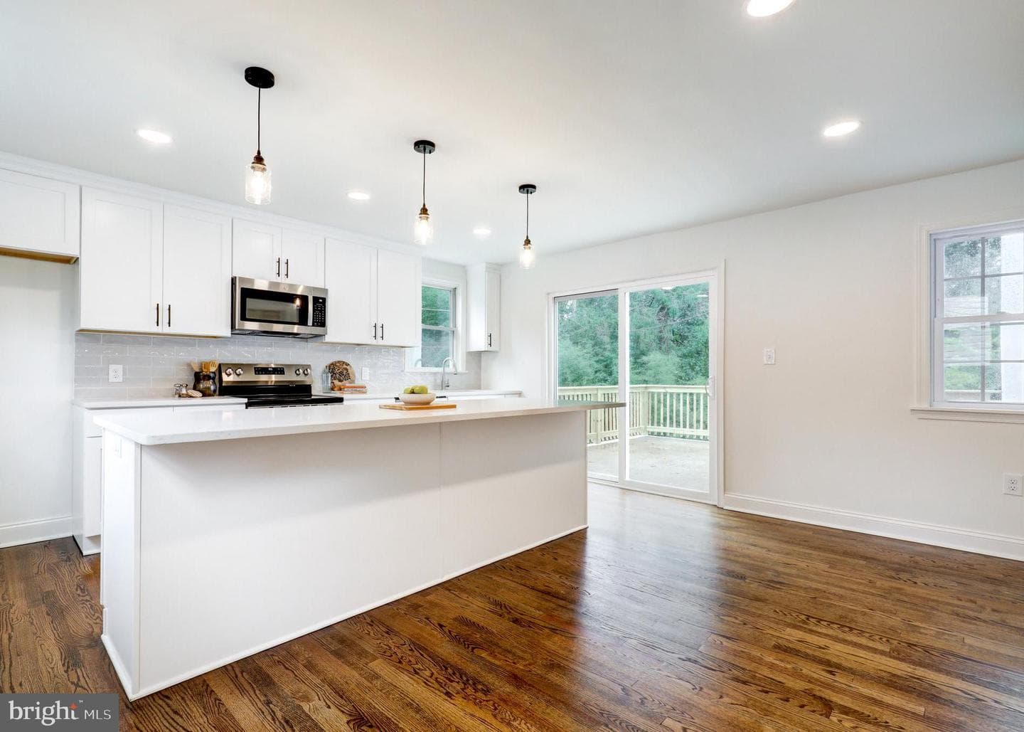 258 Lee Circle photo 12