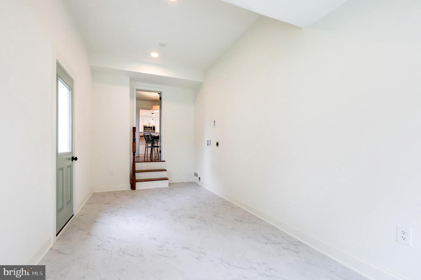 258 Lee Circle photo 18