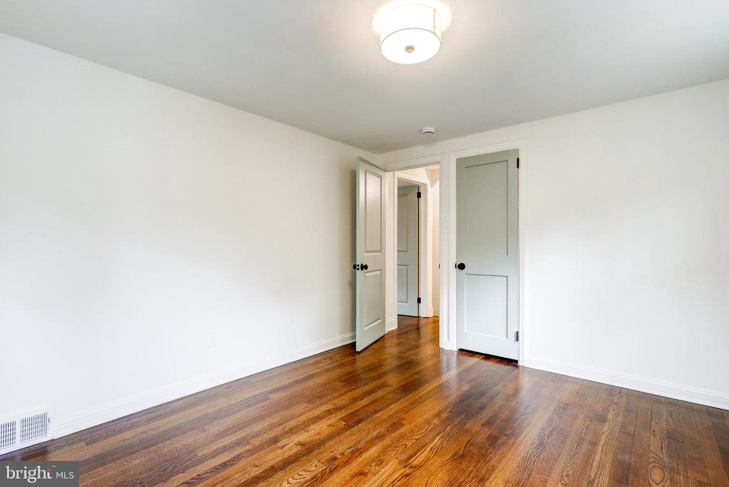 258 Lee Circle photo 23