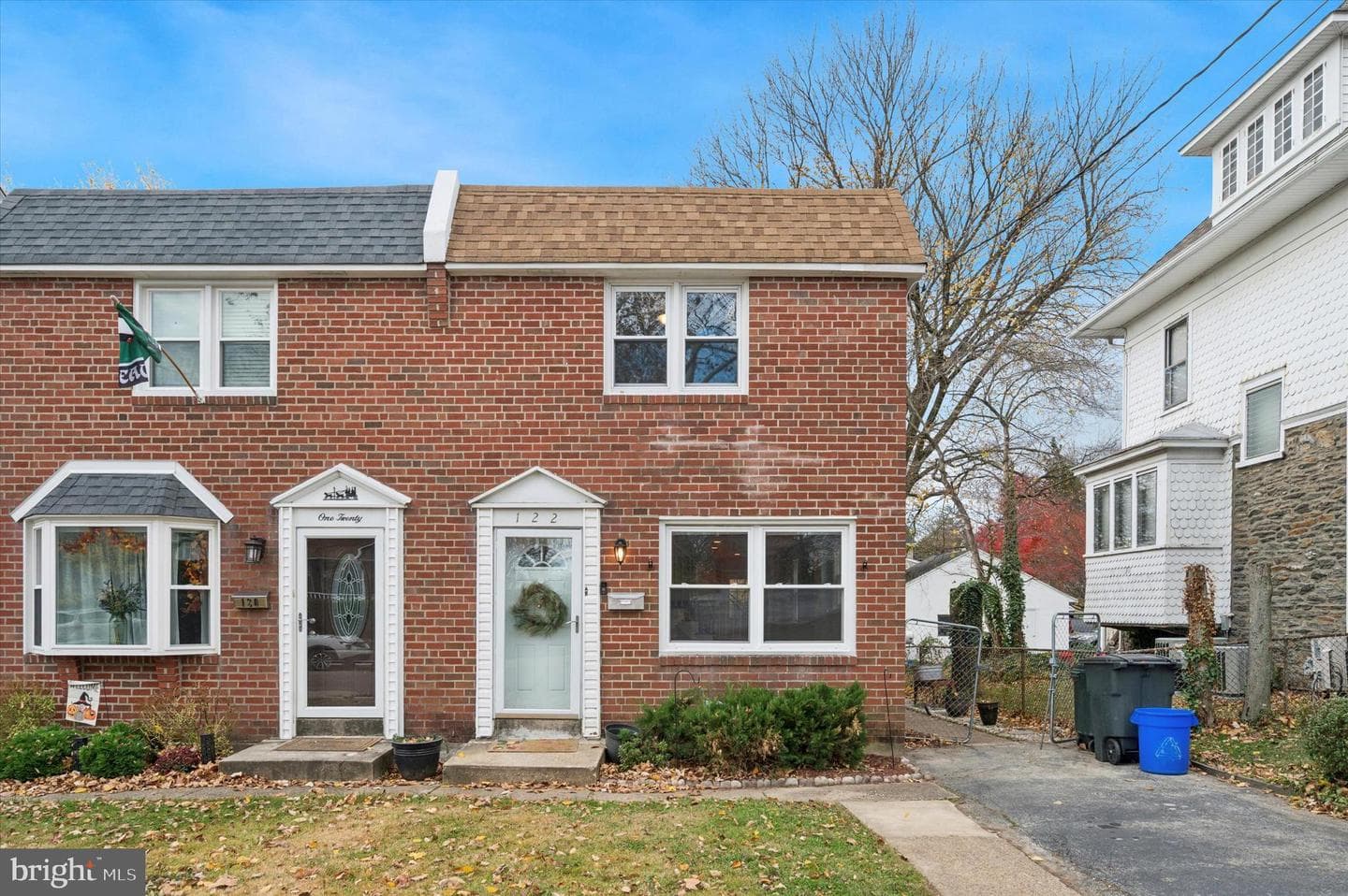 122 Leon Avenue photo 1